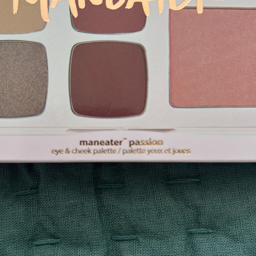 Tarte Maneater Passion Eye and Cheek Palette - Picture 3 of 4